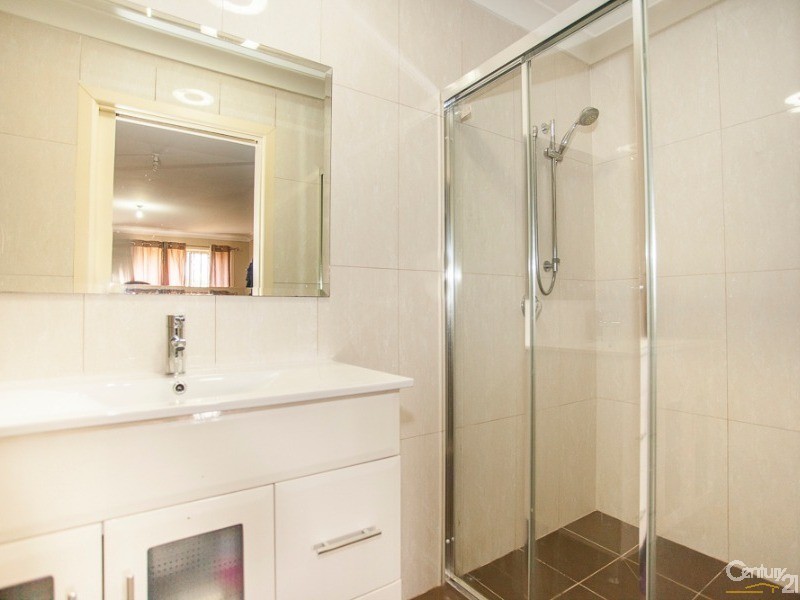 Fairfield West NSW 2165