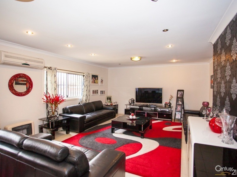 Fairfield West NSW 2165
