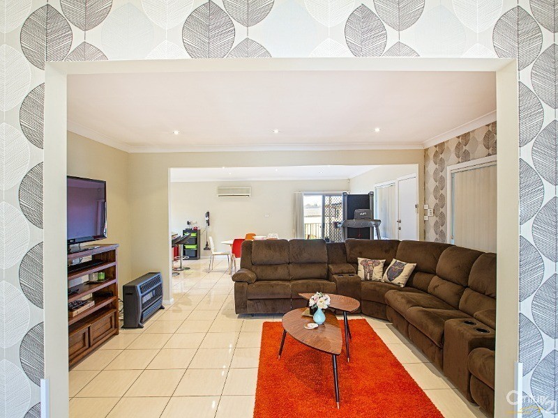 52 Rawson Road, Fairfield West NSW 2165