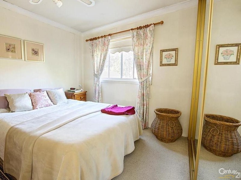 39 Waterside Crescent, Carramar NSW 2163