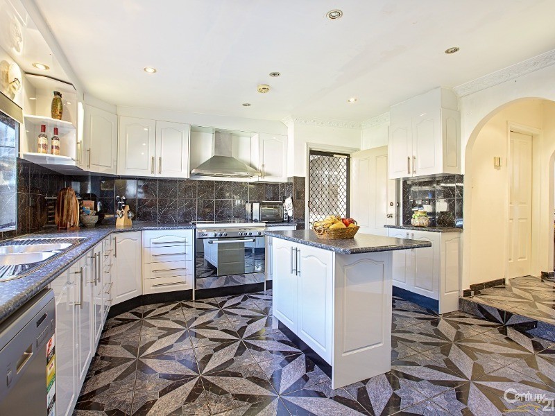 54 Mitchell Street, Fairfield East NSW 2165