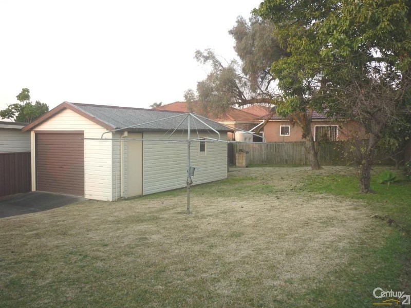 229 Robertson Street, Guildford NSW 2161