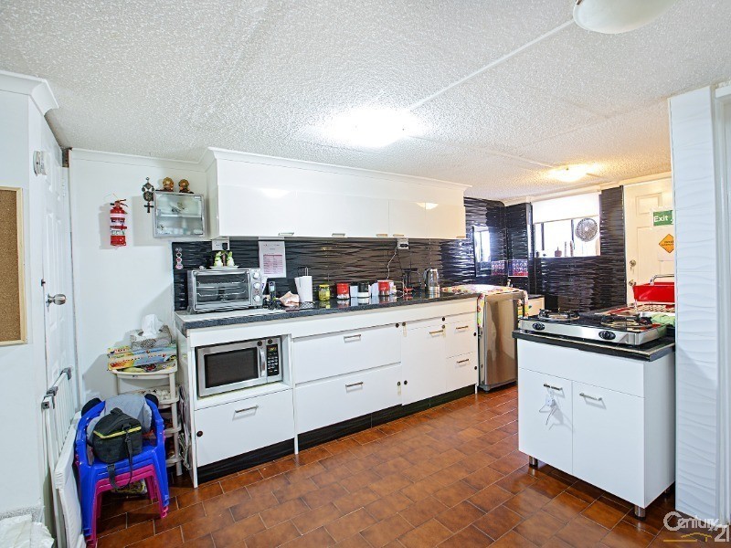 1/85 Smart Street, Fairfield NSW 2165