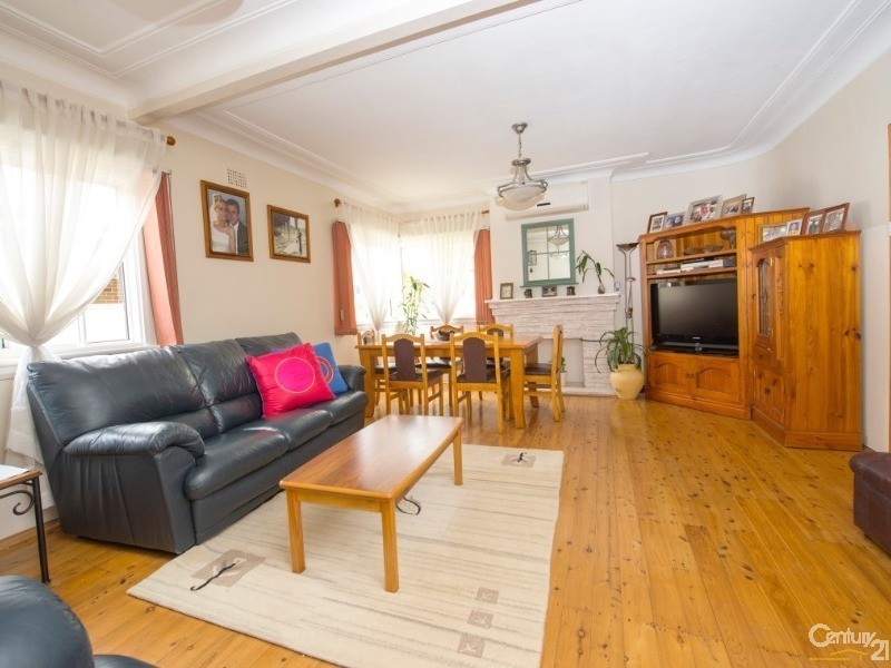 24 Eton Street, Fairfield NSW 2165