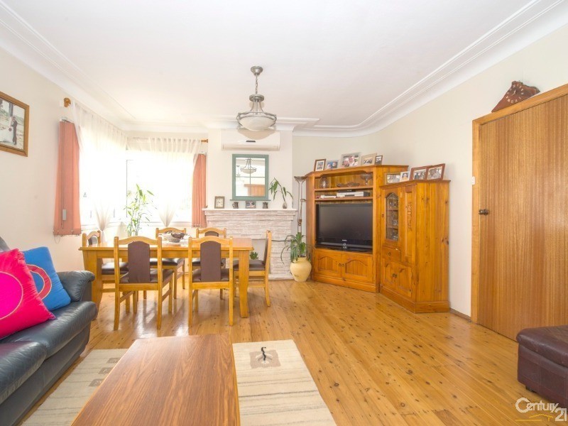 24 Eton Street, Fairfield NSW 2165