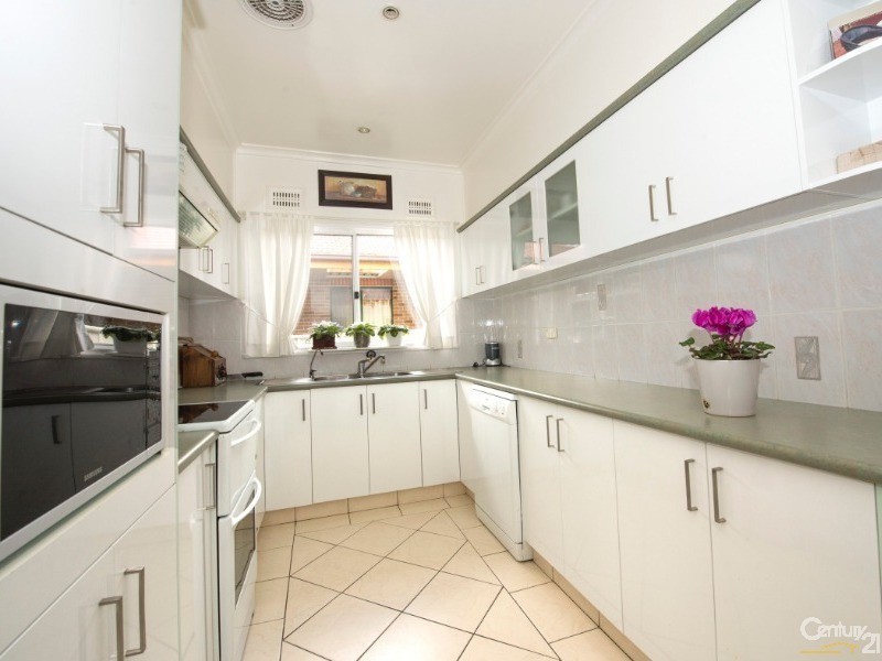 24 Eton Street, Fairfield NSW 2165