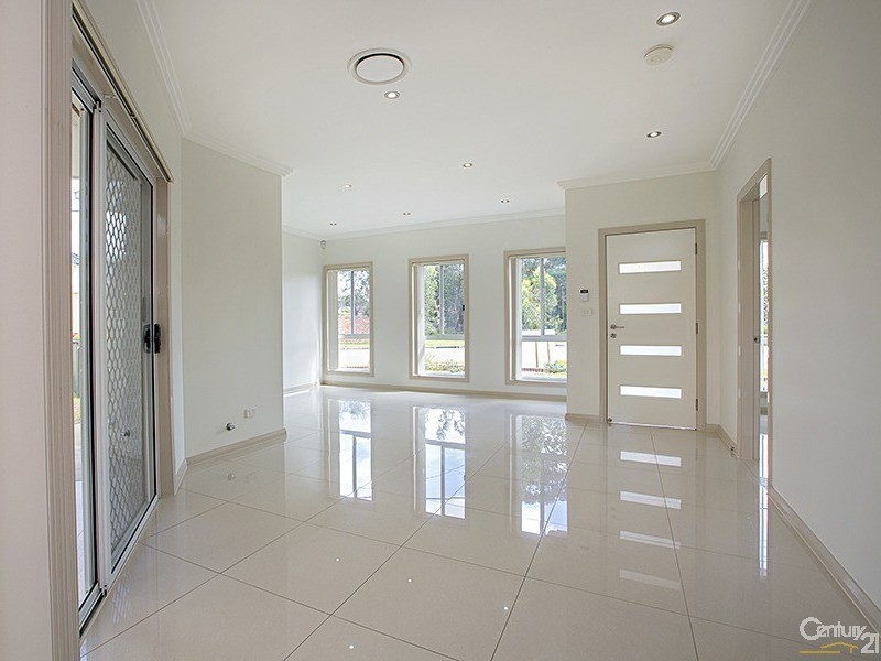 80c Ferngrove Road, Canley Heights NSW 2166