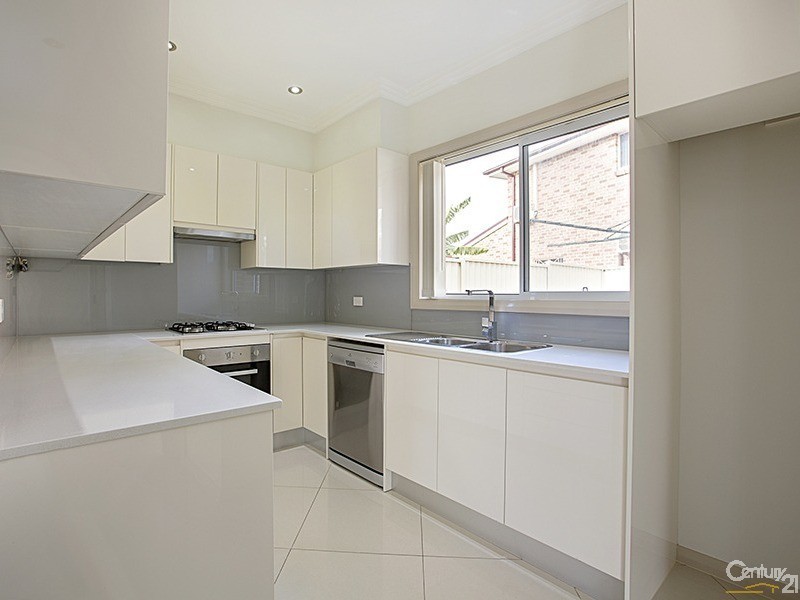 80c Ferngrove Road, Canley Heights NSW 2166