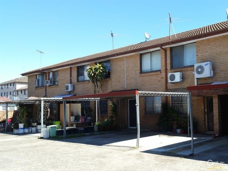 2/11 Pevensey Street, Canley Vale NSW 2166