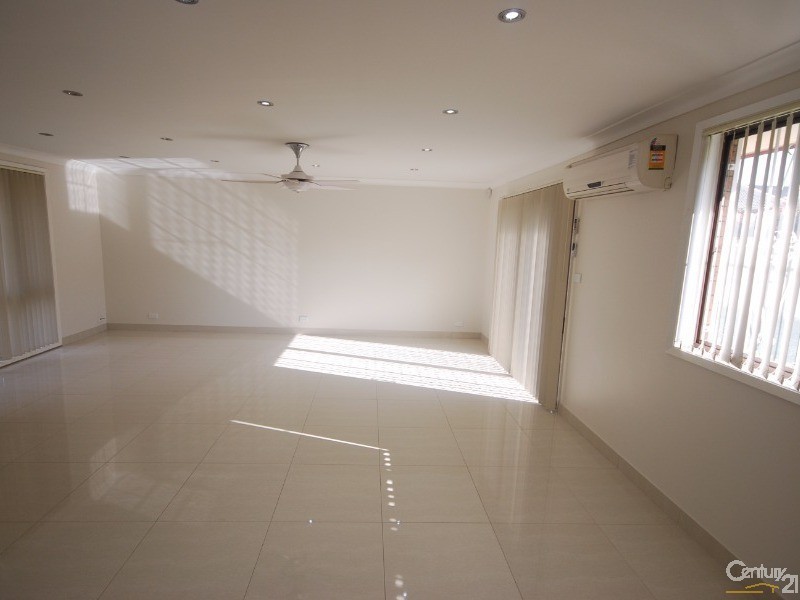 10 Defoe Place, Wetherill Park NSW 2164