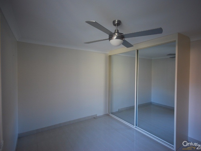 10 Defoe Place, Wetherill Park NSW 2164