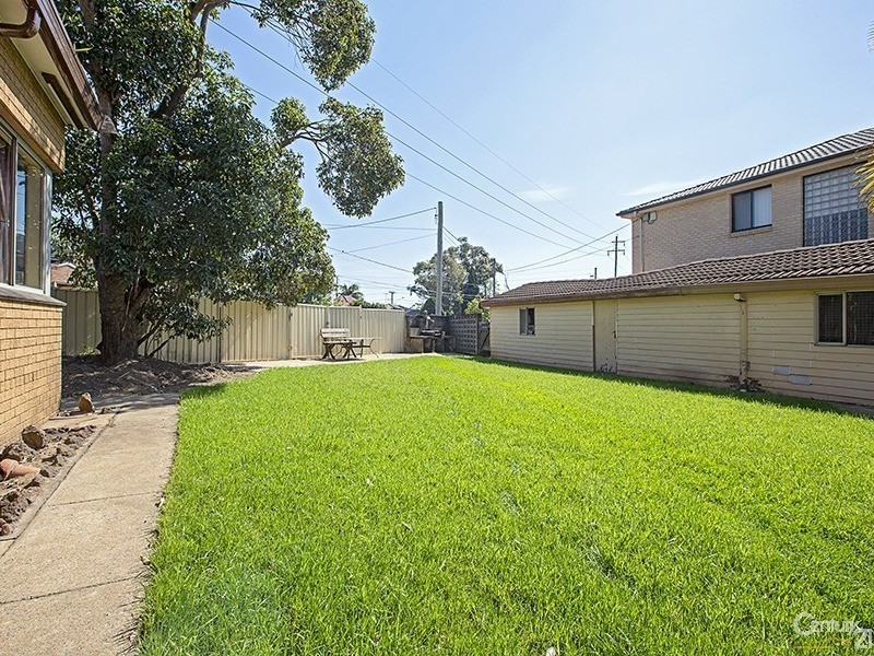94 Granville Street, Fairfield NSW 2165