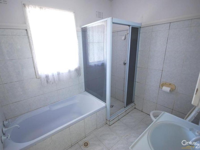 60 Rosford Street, Smithfield NSW 2164