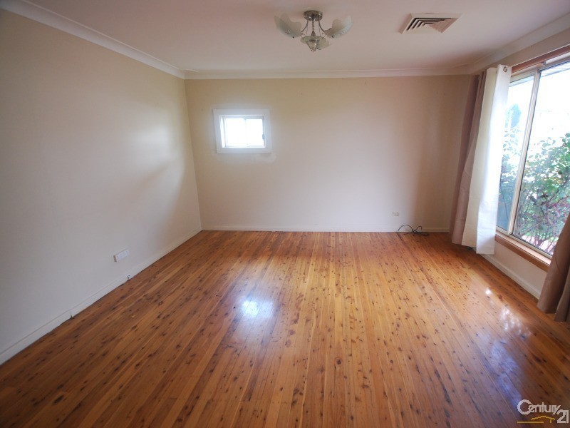 Fairfield West NSW 2165