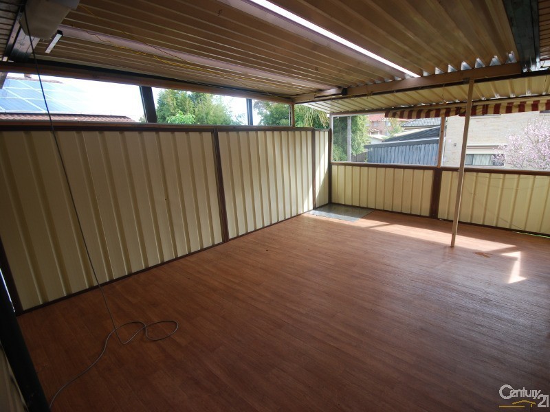 Fairfield West NSW 2165