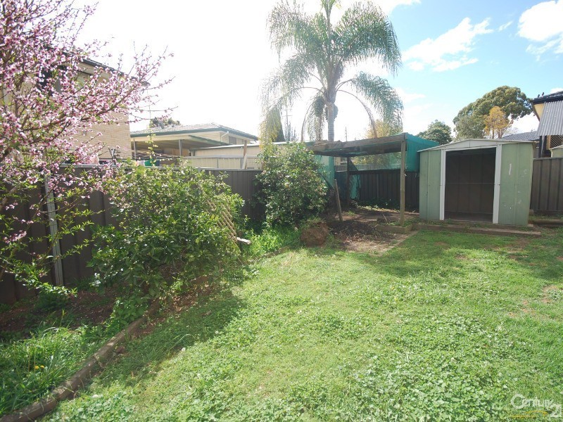 Fairfield West NSW 2165