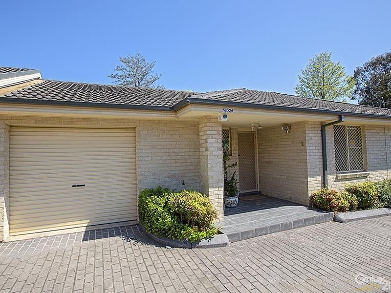 2/102 Station Street, Fairfield Heights NSW 2165