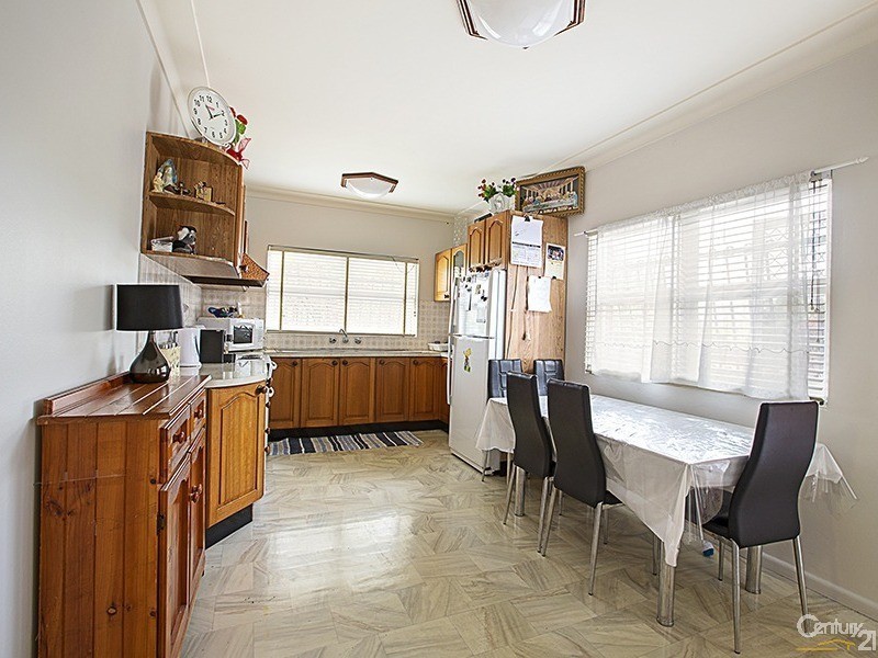 30 Granville Street, Fairfield Heights NSW 2165