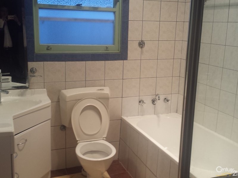 Canley Heights NSW 2166