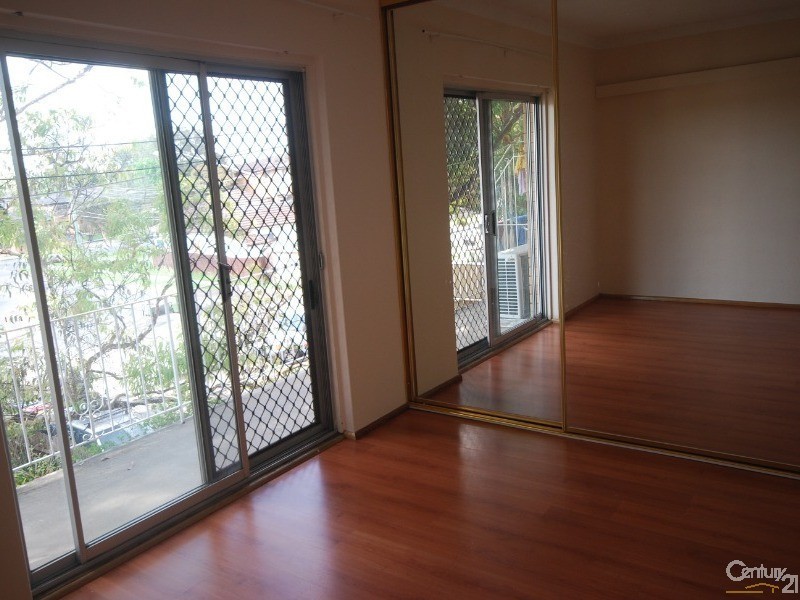 6/33 Carramar Avenue, Carramar NSW 2163