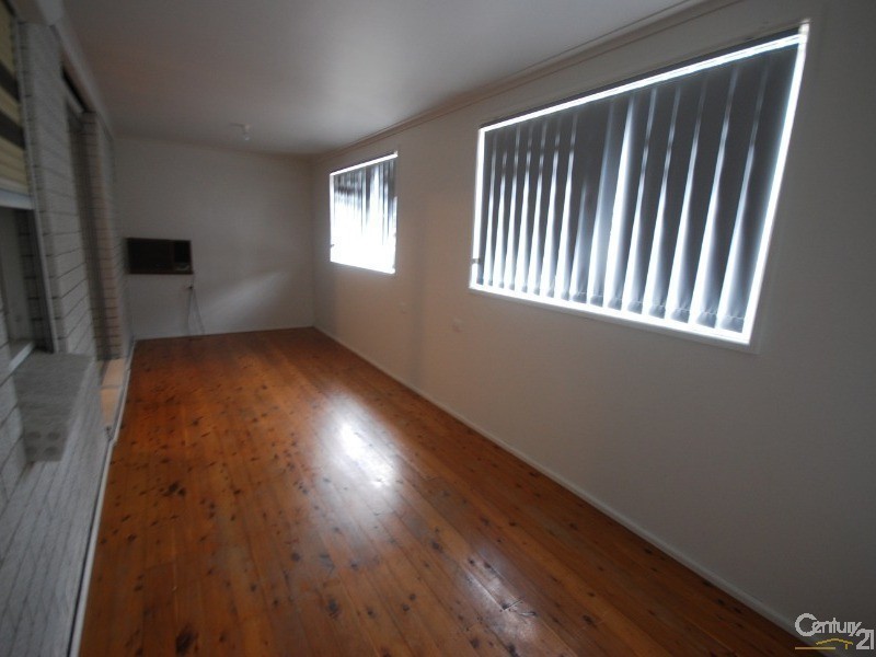 9 Busby Rd, Busby NSW 2168