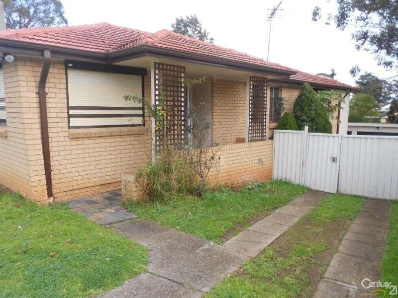 9 Busby Rd, Busby NSW 2168