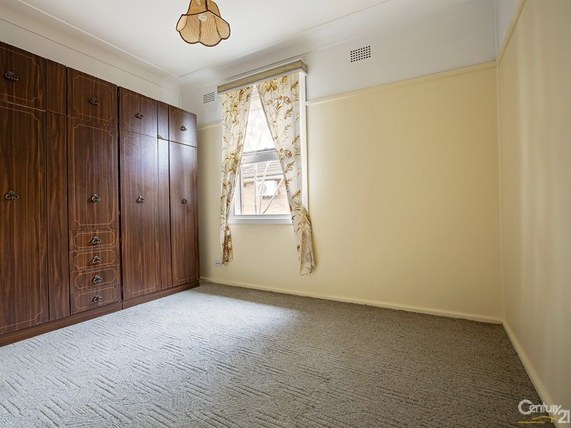 6 Belmore Street, Villawood NSW 2163
