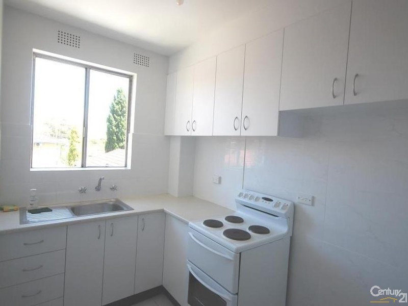 17/11 Gilbert Street, Cabramatta NSW 2166