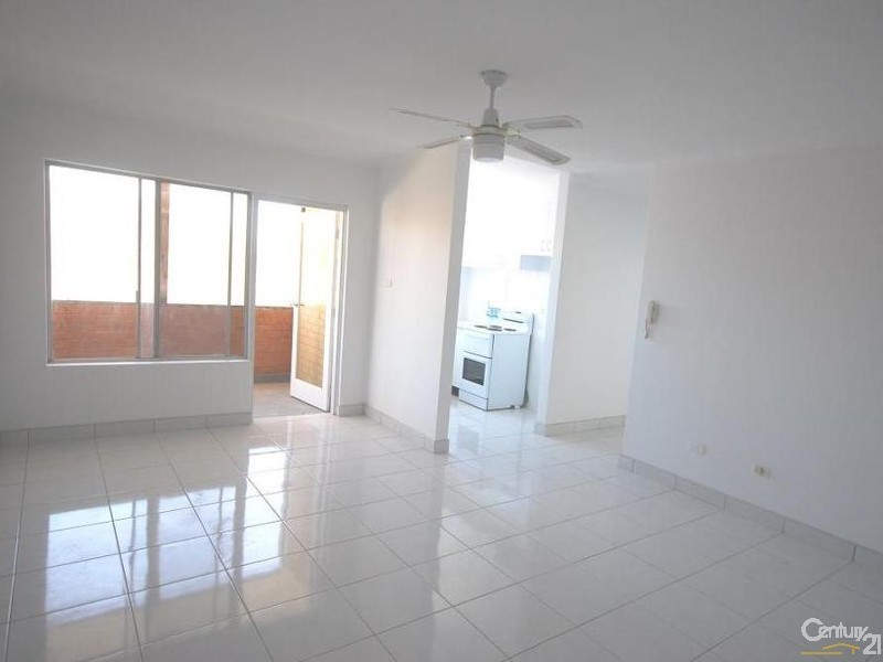17/11 Gilbert Street, Cabramatta NSW 2166
