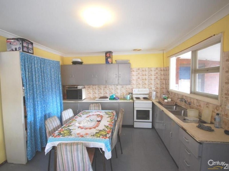 42 Queen Street, Canley Heights NSW 2166