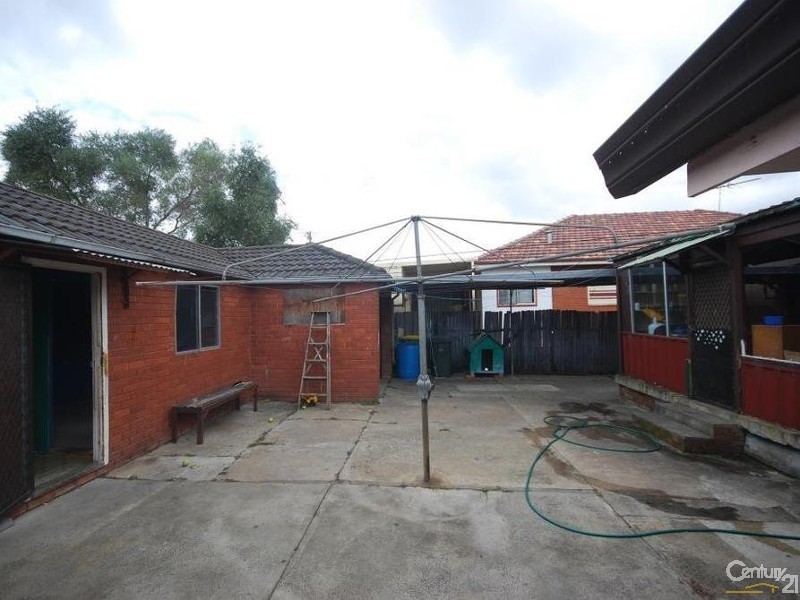 42 Queen Street, Canley Heights NSW 2166