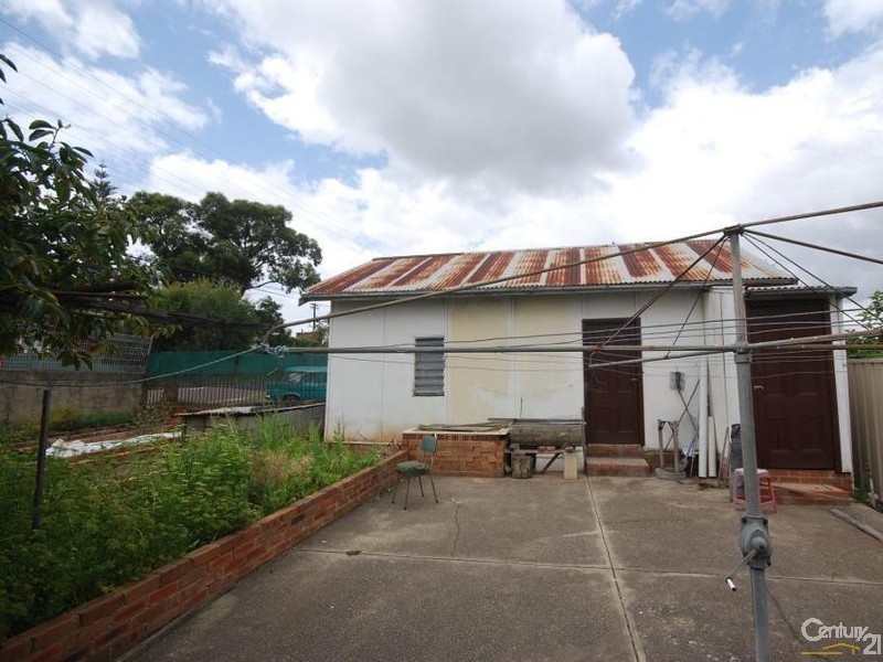 818 The Horsley Drive, Smithfield NSW 2164