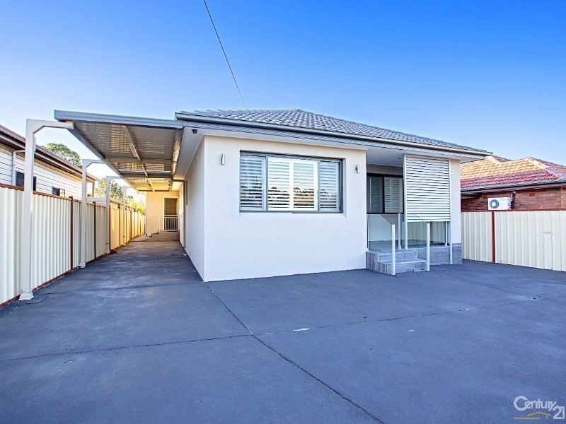 51 Belmore St, Fairfield East NSW 2165