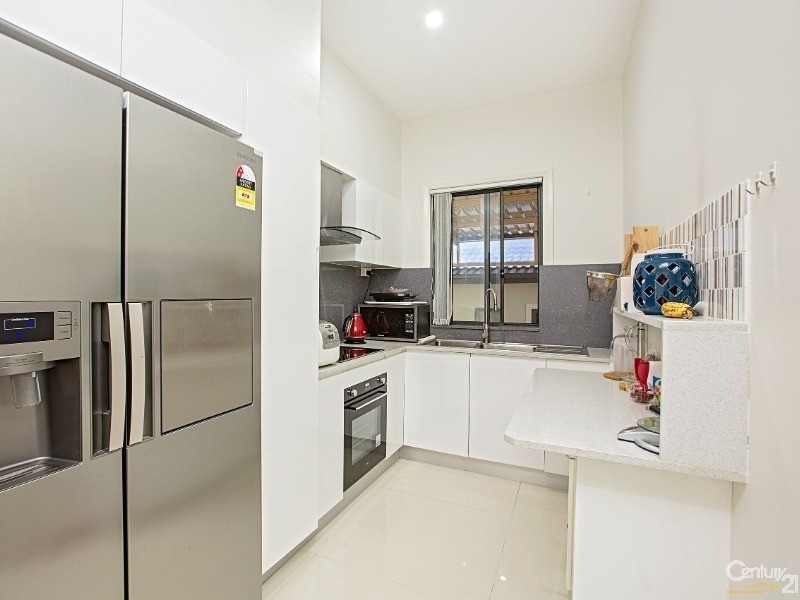 51 Belmore St, Fairfield East NSW 2165