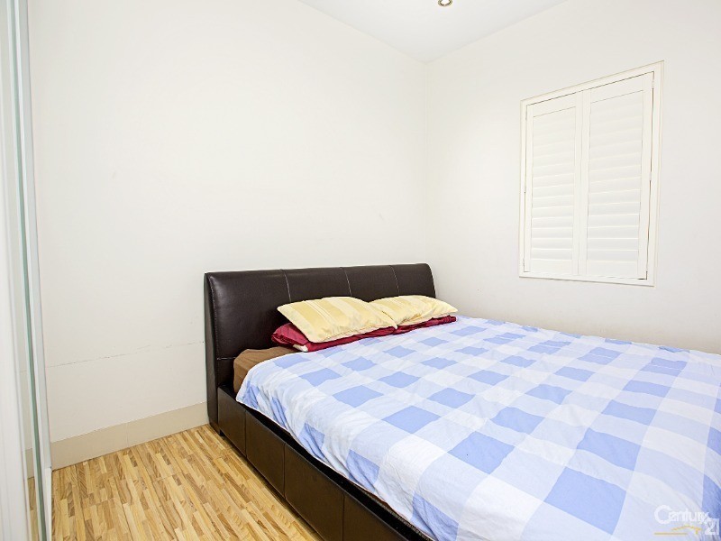 51 Belmore St, Fairfield East NSW 2165