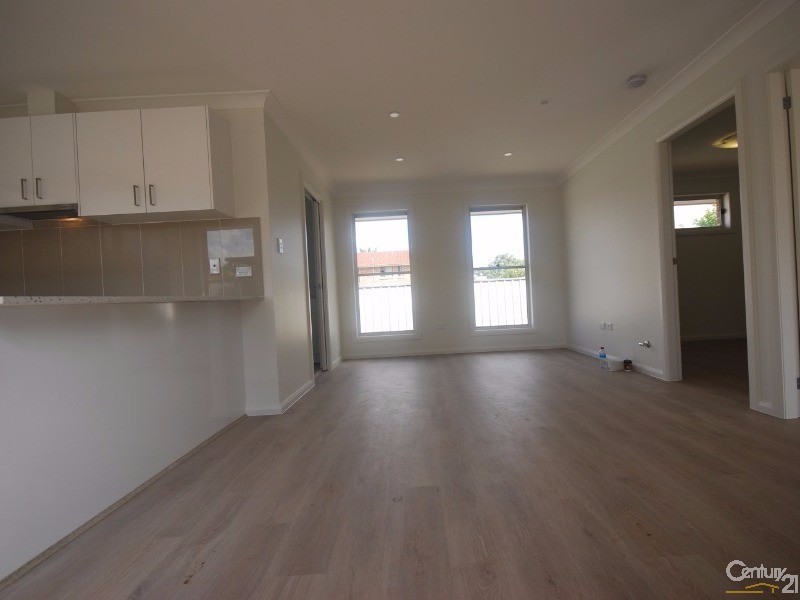 Edensor Park NSW 2176