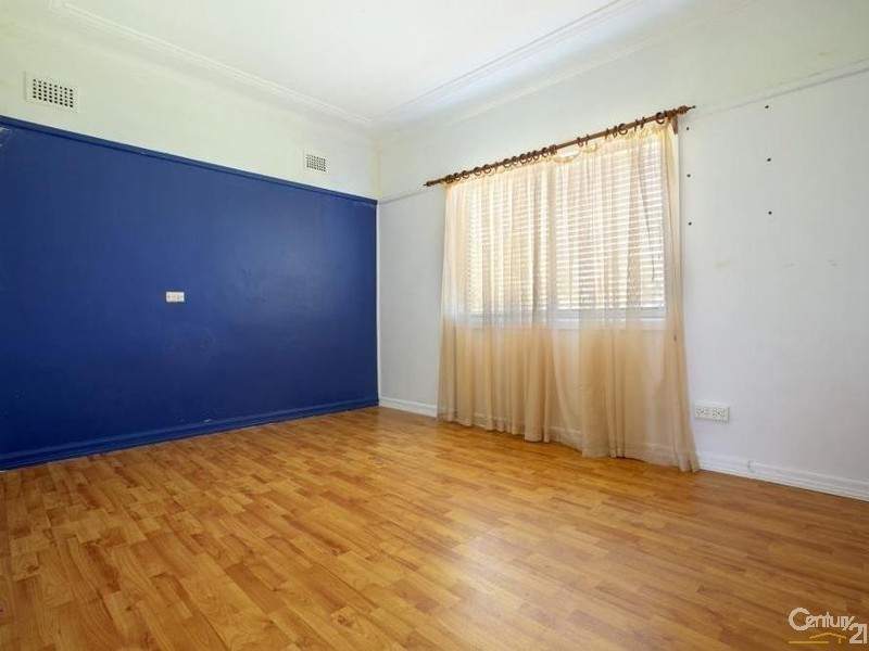 9 Margaret Street, Fairfield NSW 2165