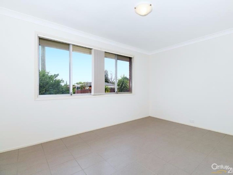 Fairfield West NSW 2165