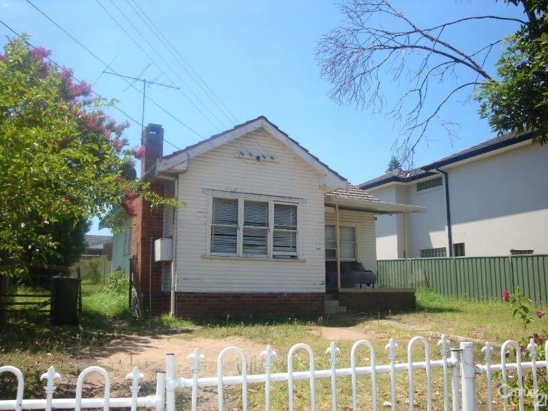 Fairfield NSW 2165