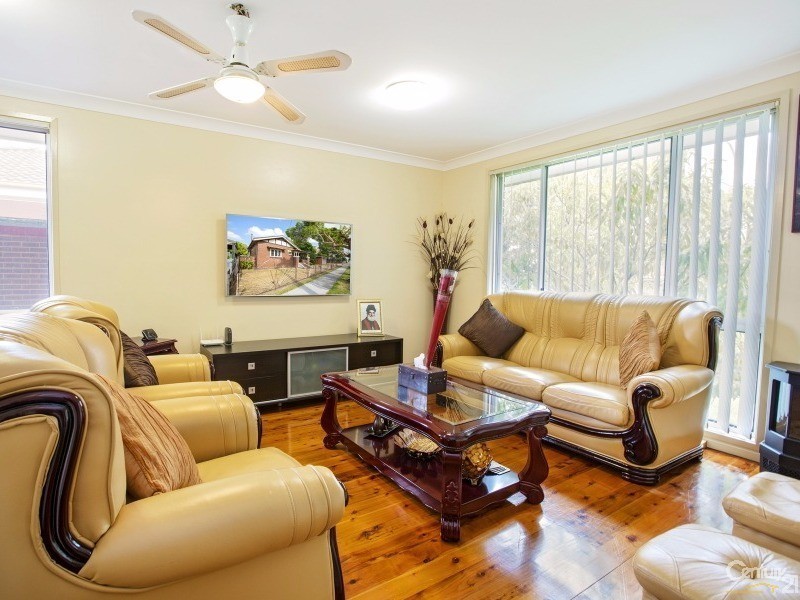 588 Smithfield Road, Greenfield Park NSW 2176