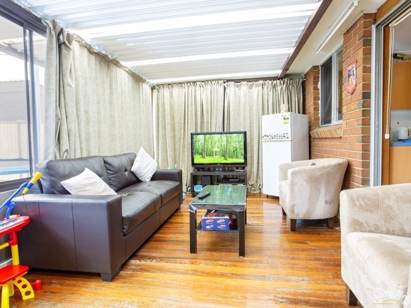 588 Smithfield Road, Greenfield Park NSW 2176