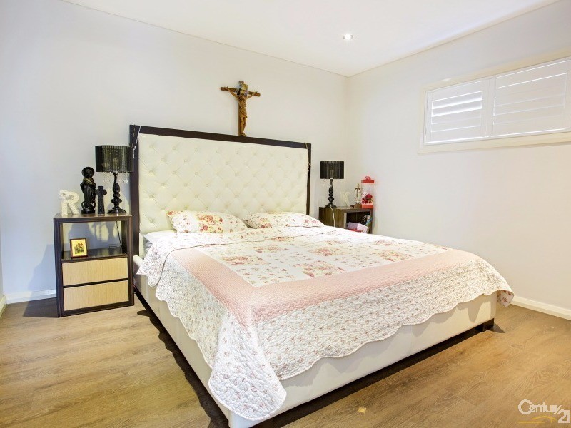 588 Smithfield Road, Greenfield Park NSW 2176