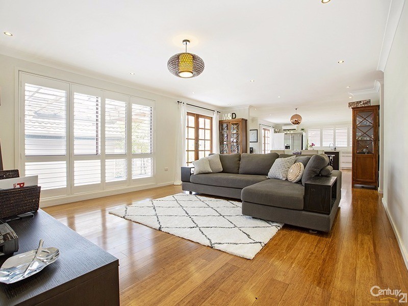 1 Seppelt Place, Edensor Park NSW 2176