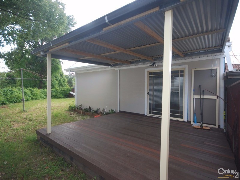 Fairfield East NSW 2165