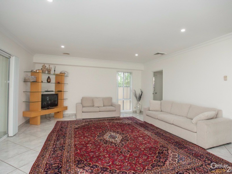 44 Veron Street, Fairfield East NSW 2165