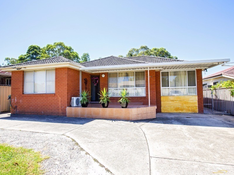 372 Polding Street, Smithfield NSW 2164