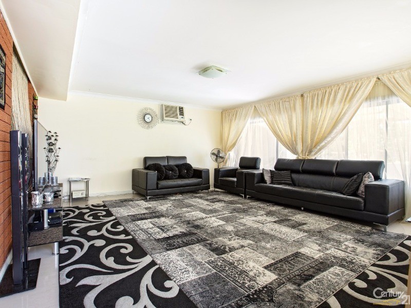 372 Polding Street, Smithfield NSW 2164