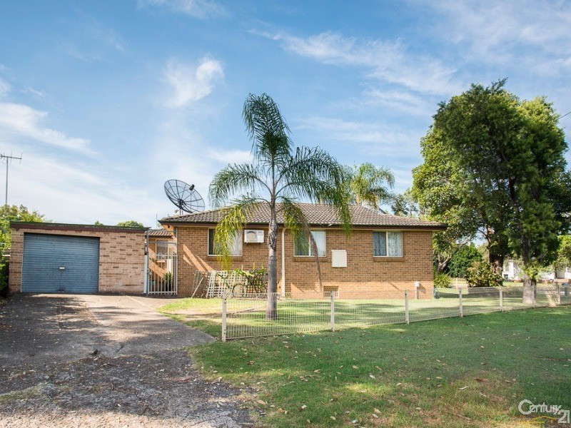 2 Homann Avenue, Leumeah NSW 2560