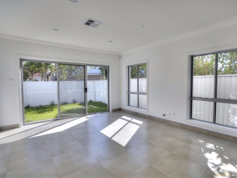 21 Coolibar Street, Canley Heights NSW 2166