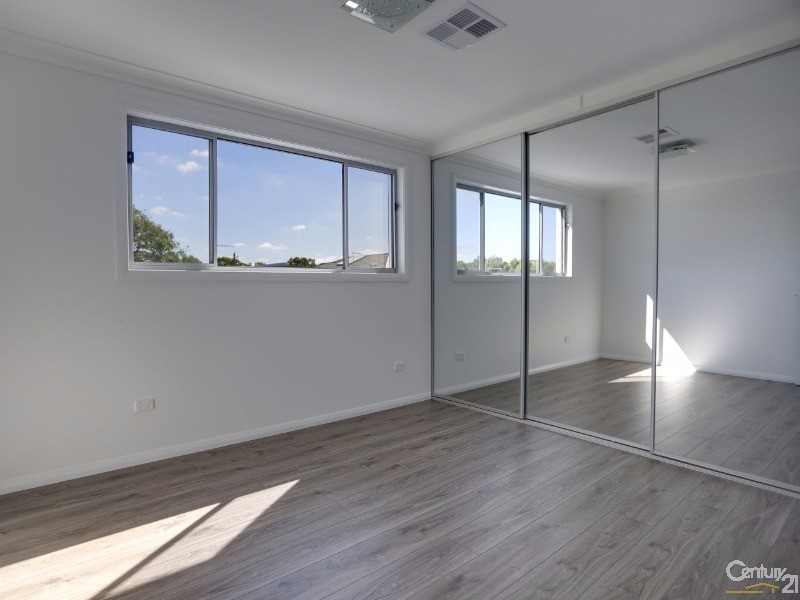 21 Coolibar Street, Canley Heights NSW 2166